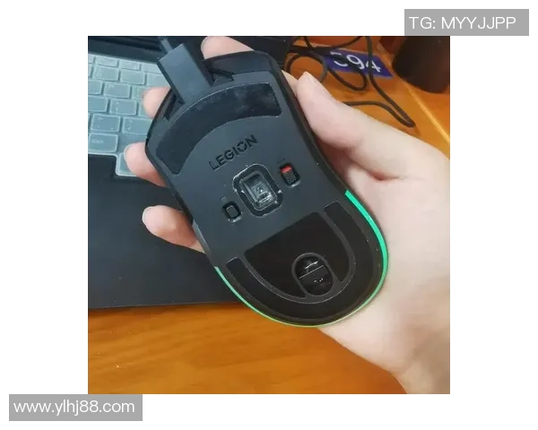 CSGO游戏装备选购指南:如何选择适合你的鼠标推荐与技巧分享 CSGO游戏装备选购指南:如何选择适合你的鼠标推荐与技巧分享